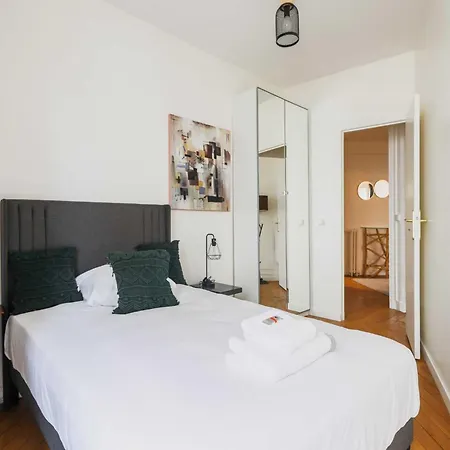 Cosy With Balcony -3br-4p- Place Des Ternes Appartement *