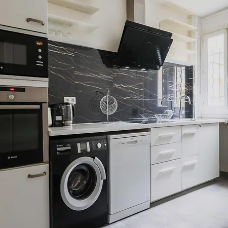 Cosy With Balcony -3br-4p- Place Des Ternes Appartement *