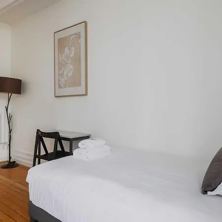 Appartement Cosy With Balcony -3br-4p- Place Des Ternes