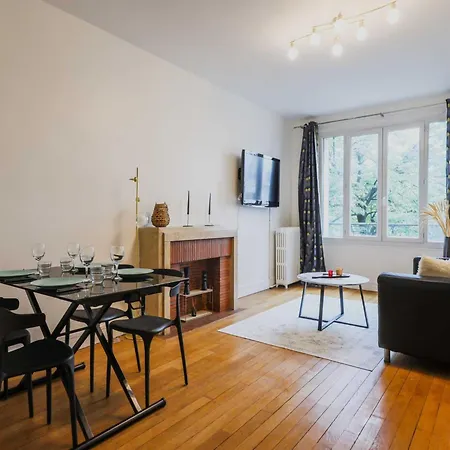 Appartement Cosy With Balcony -3br-4p- Place Des Ternes